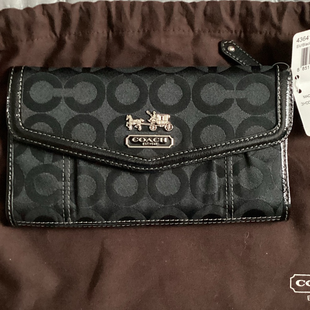 Coach Black Signature Women's Wallet